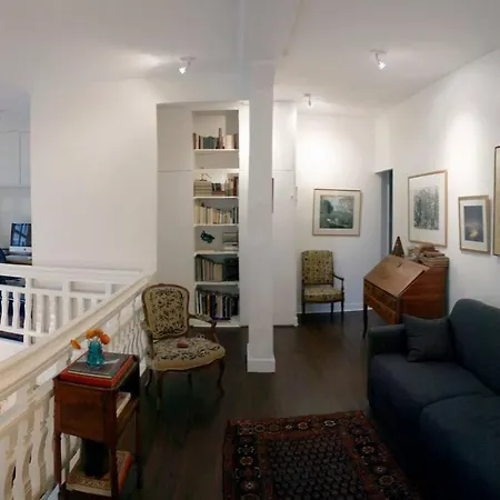 Apartman The Eifel Tower Artist Loft