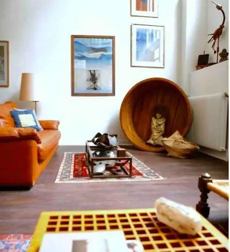 The Eifel Tower Artist Loft Lägenhet
