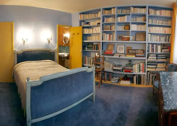 The Eifel Tower Artist Loft * Paris